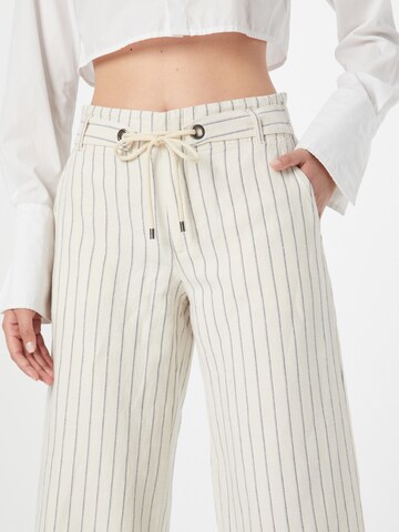 Wide leg Pantaloni de la ESPRIT pe gri