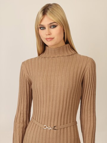 APART Knitted dress in Brown