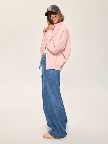 Kamila Šikl Cap in Black