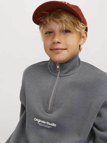 Jack & Jones Junior - Sudadera 'JORVESTERBRO' en gris