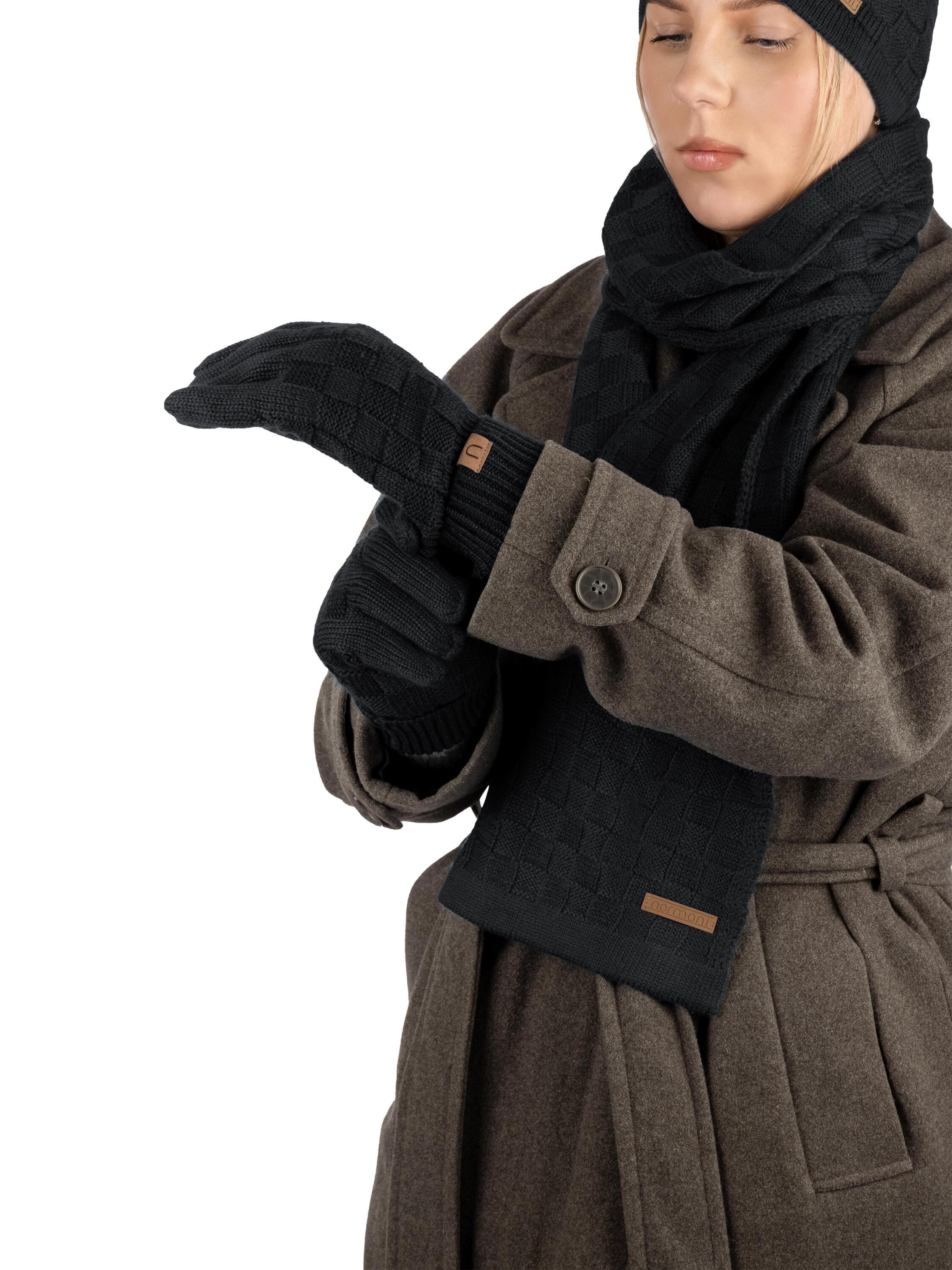 normani Muts ' Yuma ' in Grijs