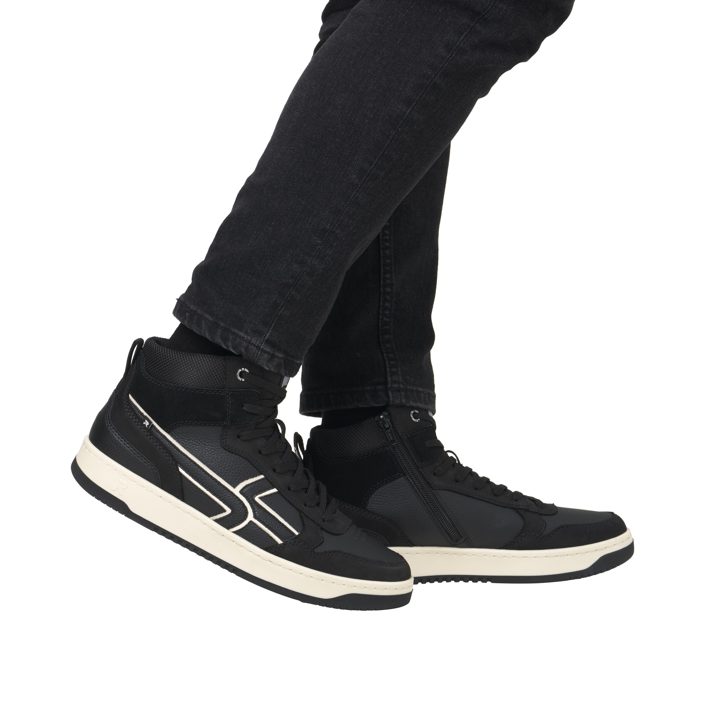 Baskets hautes 'U1970' Rieker Sport en noir : devant