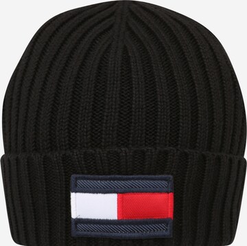 TOMMY HILFIGER Beanie in Black: front