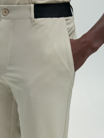 Regular Pantalon chino ' Ganges ' Born Living Yoga en beige