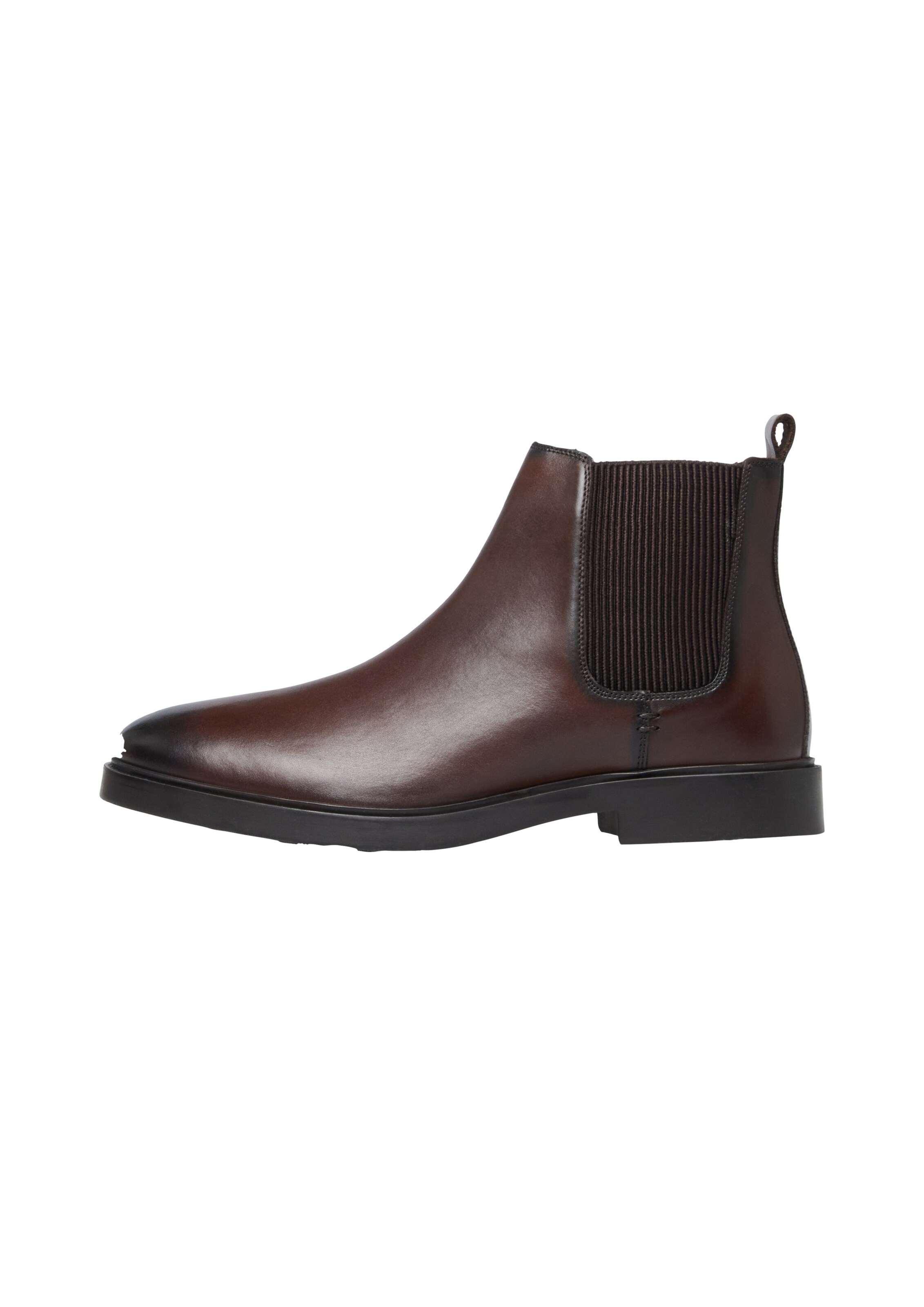 s.Oliver Chelsea Boots in Brown: front