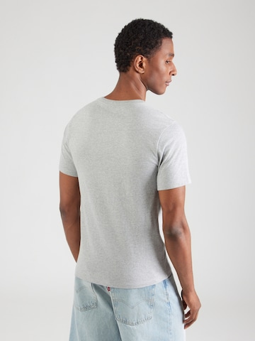 Tricou 'Housemark' de la LEVI'S ® pe gri