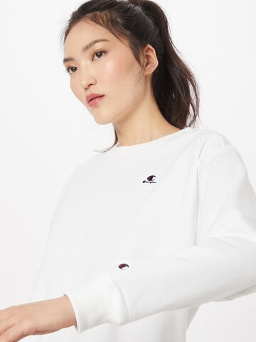 Champion Authentic Athletic Apparel Sweatshirt in Weiß