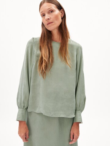 ARMEDANGELS Blouse 'MAALUKA' in Groen: voorkant