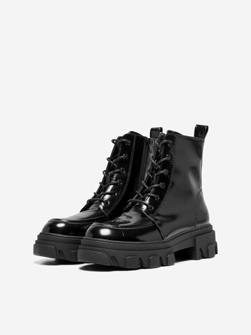 Stivaletto stringato 'ONLTOLA-16' di ONLY in nero