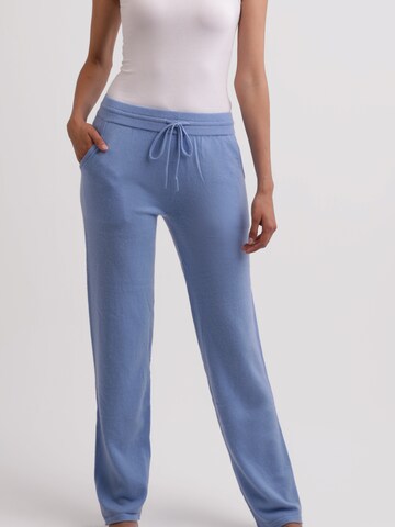 regular Pantaloni di CASH-MERE.CH in blu: frontale