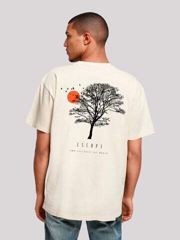 T-Shirt 'Escape Discover the World Tree Birds' F4NT4STIC en beige