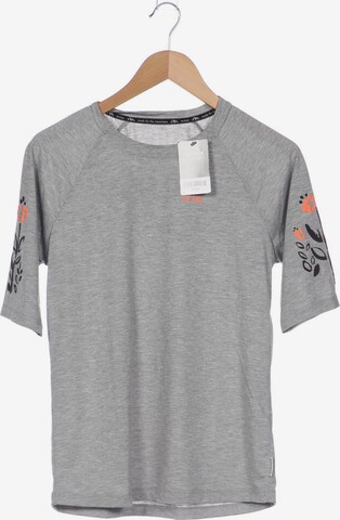 Maloja Top & Shirt in M in Grey: front