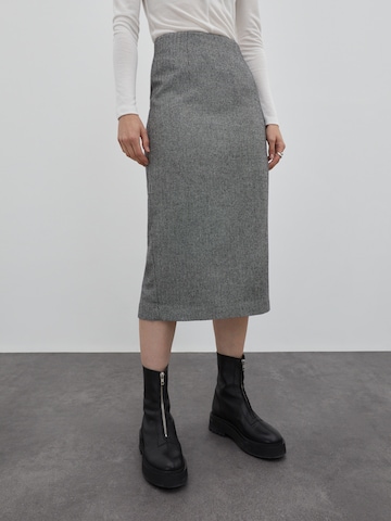 EDITED Skirt 'Antonina' in Grey: front