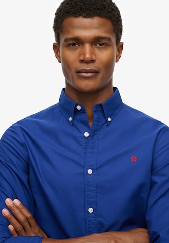 Coupe regular Chemise 'Oxford' Superdry en bleu