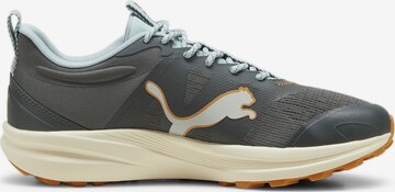 PUMA Laufschuh in Grau