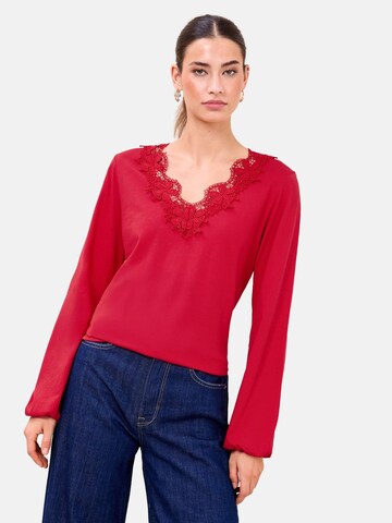 Lipsy Футболка в Красный: спереди