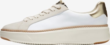 Cole Haan Sneakers in Beige: front