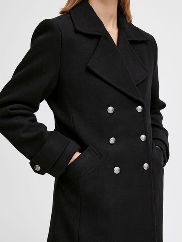 Cappotto di mezza stagione 'Caline' di b.young in nero
