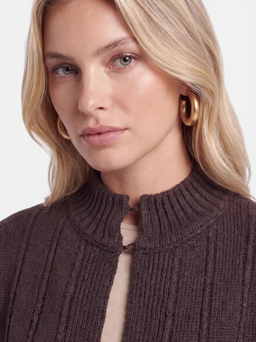 millane Strickjacke in Braun