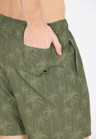 Cruz Badeshorts 'Rohan' in Grün