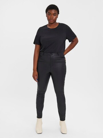 Vero Moda Curve Skinny Jeans 'SANDRA' in Schwarz