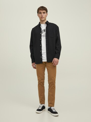 JACK & JONES - Slimfit Calças chino 'Marco Bowie' em castanho