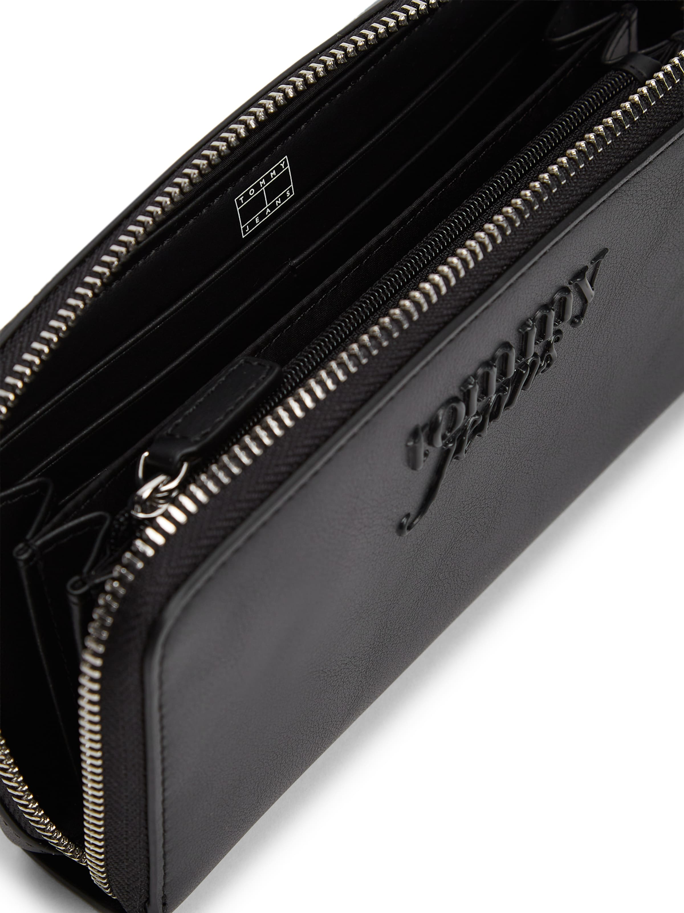 Tommy Jeans Umhängetasche 'MUST' in Schwarz