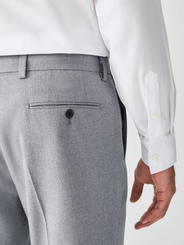Next Slimfit Hose in Grau