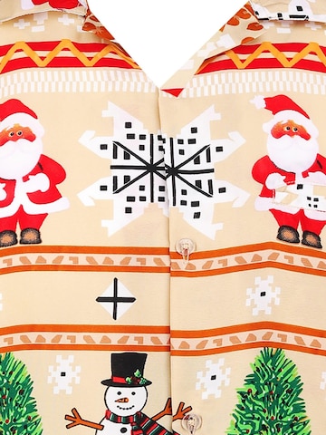King Kameha - Ajuste regular Camisa 'Christmas Rows' en beige