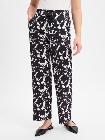 MAC Wide leg Broek in Zwart: voorkant