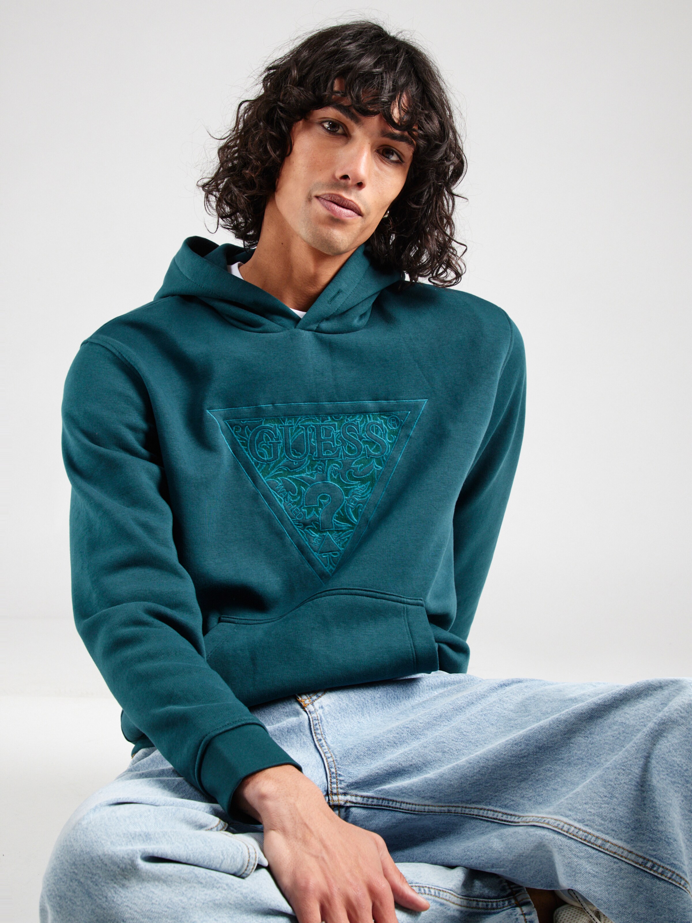Green guess sweatshirt deals