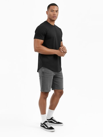 SIXLAB Shirt 'Round T-Shirt' in Black