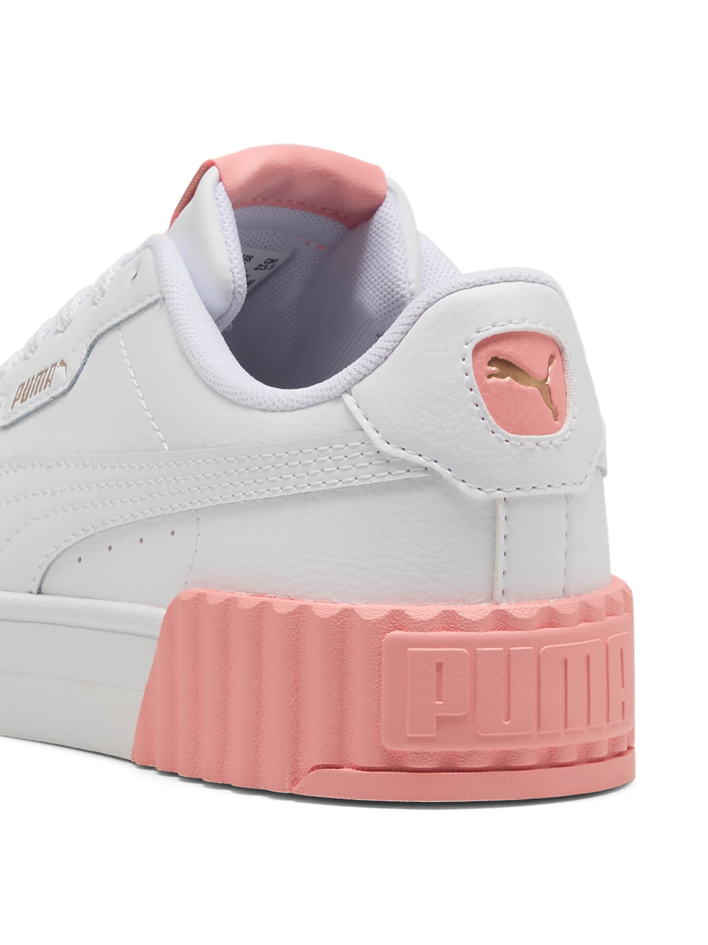 PUMA Madalad ketsid 'Carina 3.0', värv valge