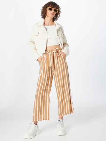 Hailys Wide leg Broek 'Cira' in Beige