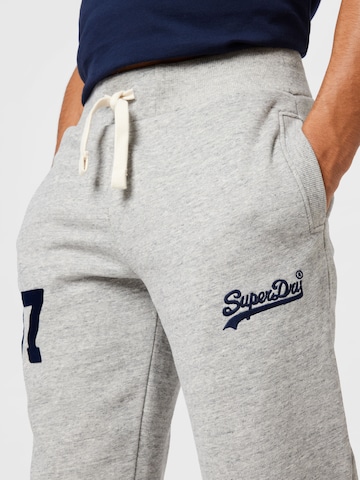 Superdry Tapered Workout Pants 'Vintage Logo Collegiate' in Grey
