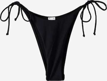 Bas de bikini Bershka en noir : devant