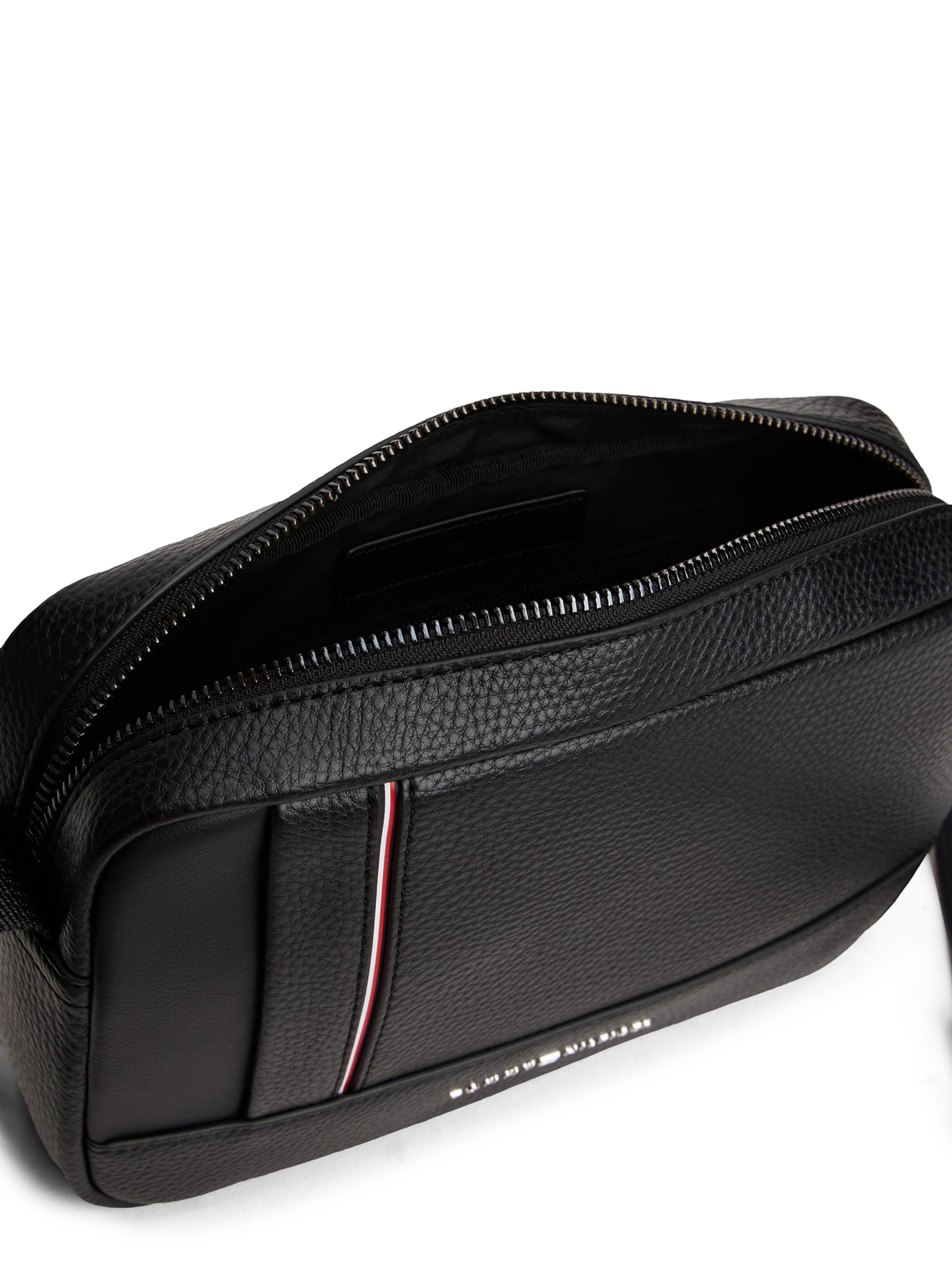 Geantă de umăr de la TOMMY HILFIGER pe negru