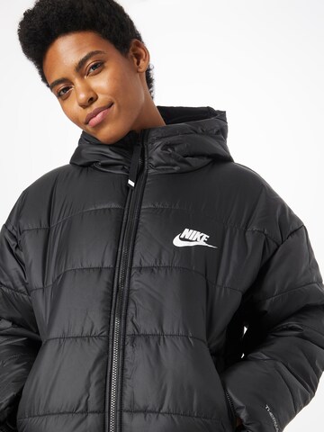 Geacă de iarnă de la Nike Sportswear pe negru