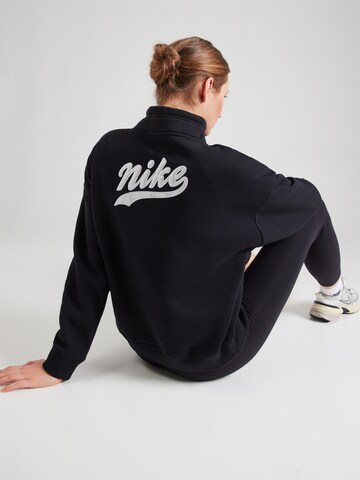 Nike Sportswear - Sweatshirt em preto: frente