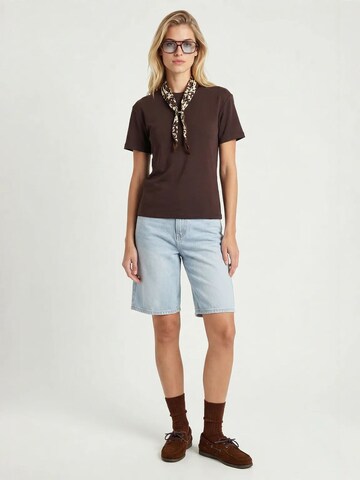 Maglietta 'T-Shirts' di Happiness İstanbul in marrone