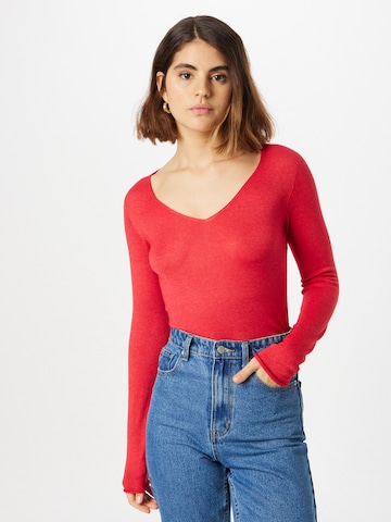 120% Lino Sweater in Red: front