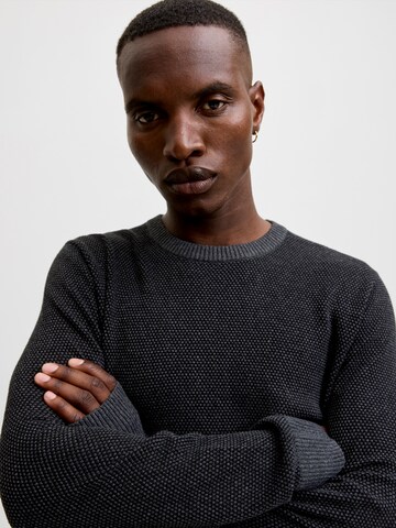 JACK & JONES Пуловер 'JWHGLOBE' в сиво