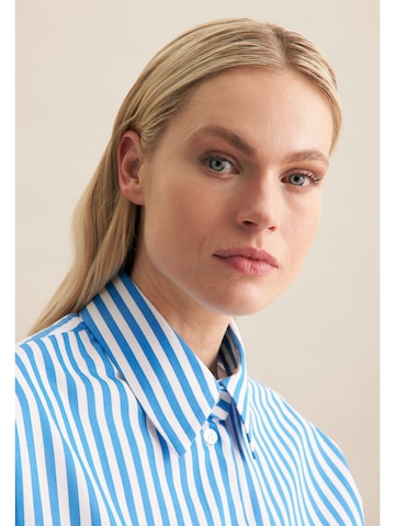 SEIDENSTICKER Blouse 'Schwarze Rose' in Blauw