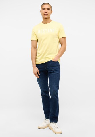 MUSTANG T-Shirt ' Style Austin ' in Gelb