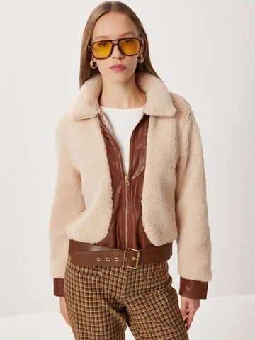 Happiness İstanbul Between-season jacket in Beige: front