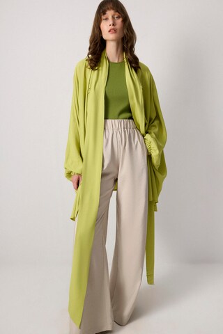 Kimono Touche Prive en vert : devant