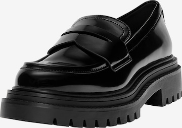 Chaussure basse Pull&Bear en noir : devant