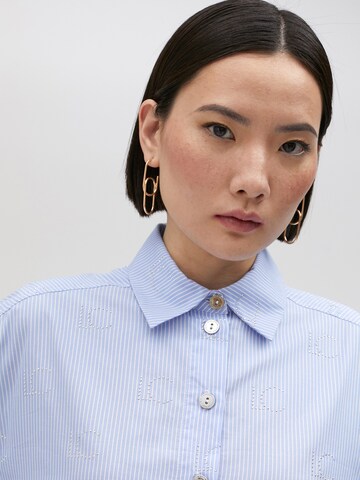 Camicia da donna di Lola Casademunt in blu