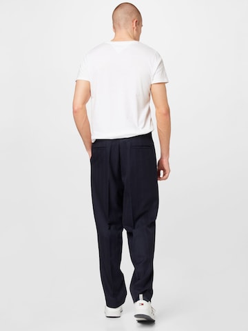 BURTON MENSWEAR LONDON Regular Pleated Pants in Blue