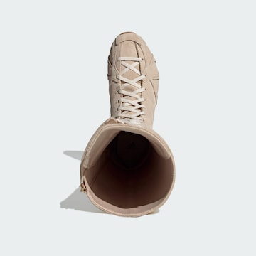 ADIDAS ORIGINALS - Bota com atacadores 'Ghost Sprint' em bege